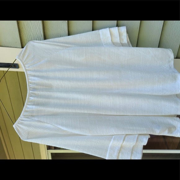 White long sleeved top - Picture 3 of 6
